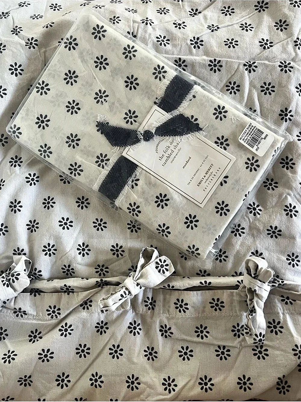 Pottery Barn Emily & Meritt Floral Pillow Cover Sham in Cream & Gray
